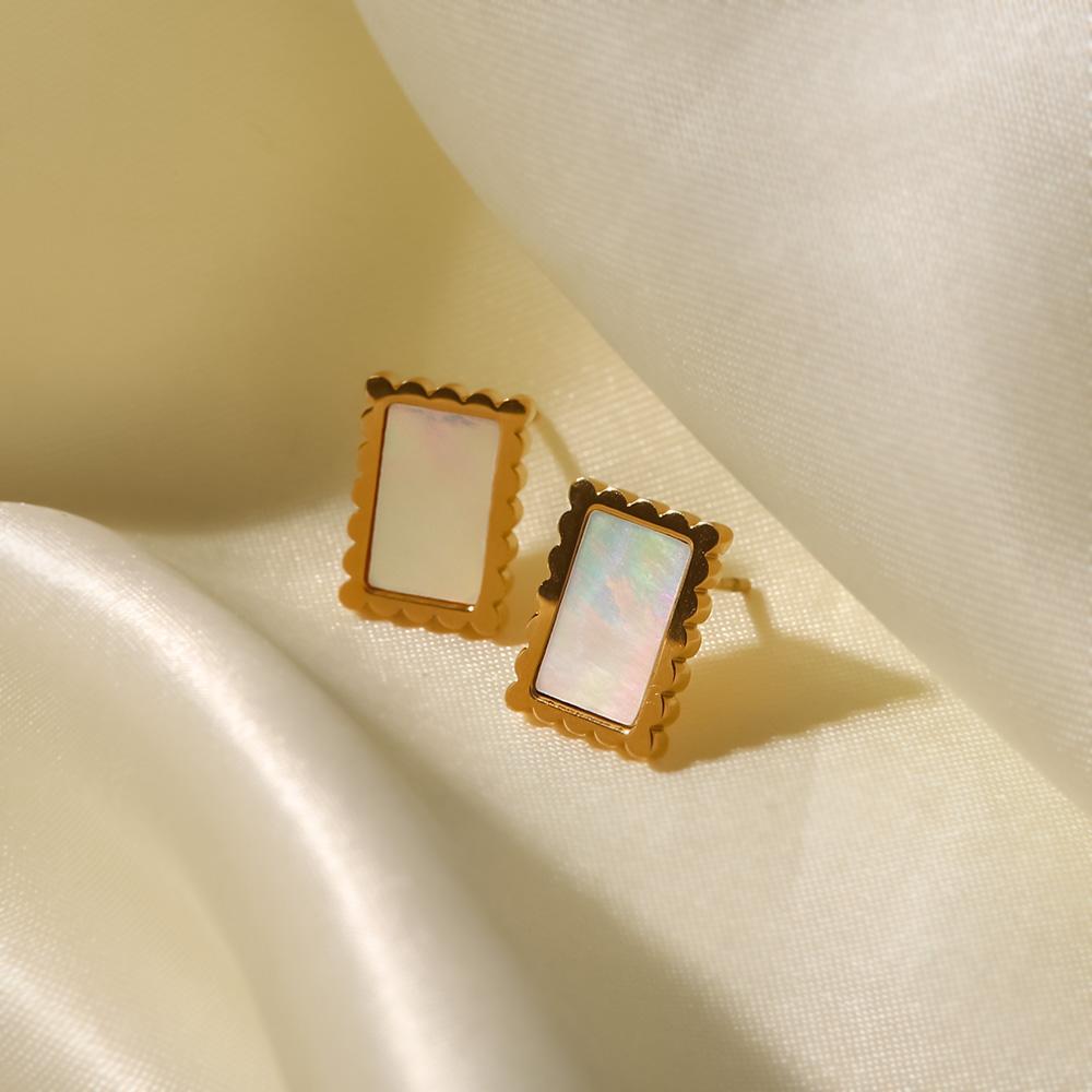 Céleste Céleste Earrings Pauline 18K Gold