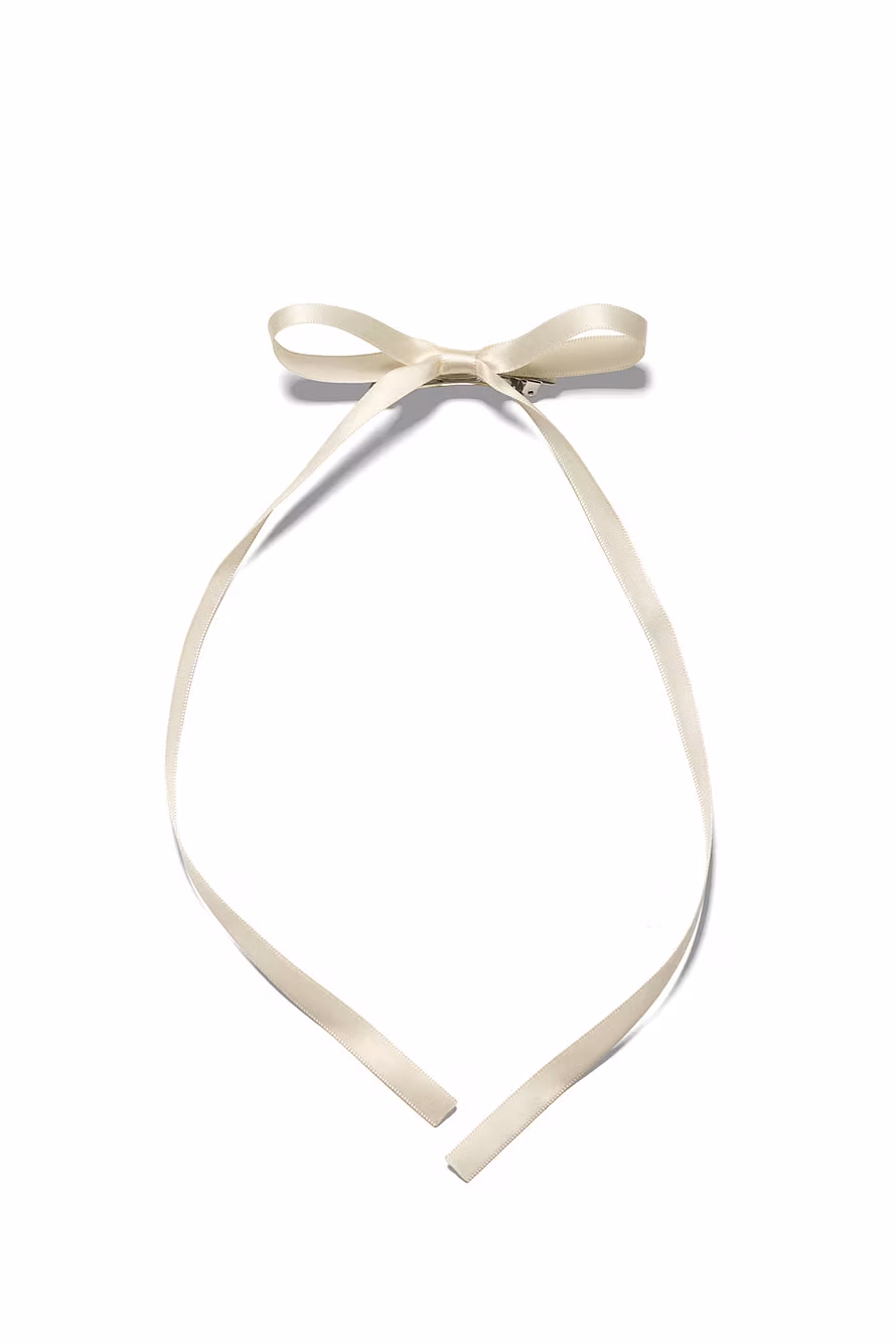 Kicks Beauty Mini Hair Clip With Bow White