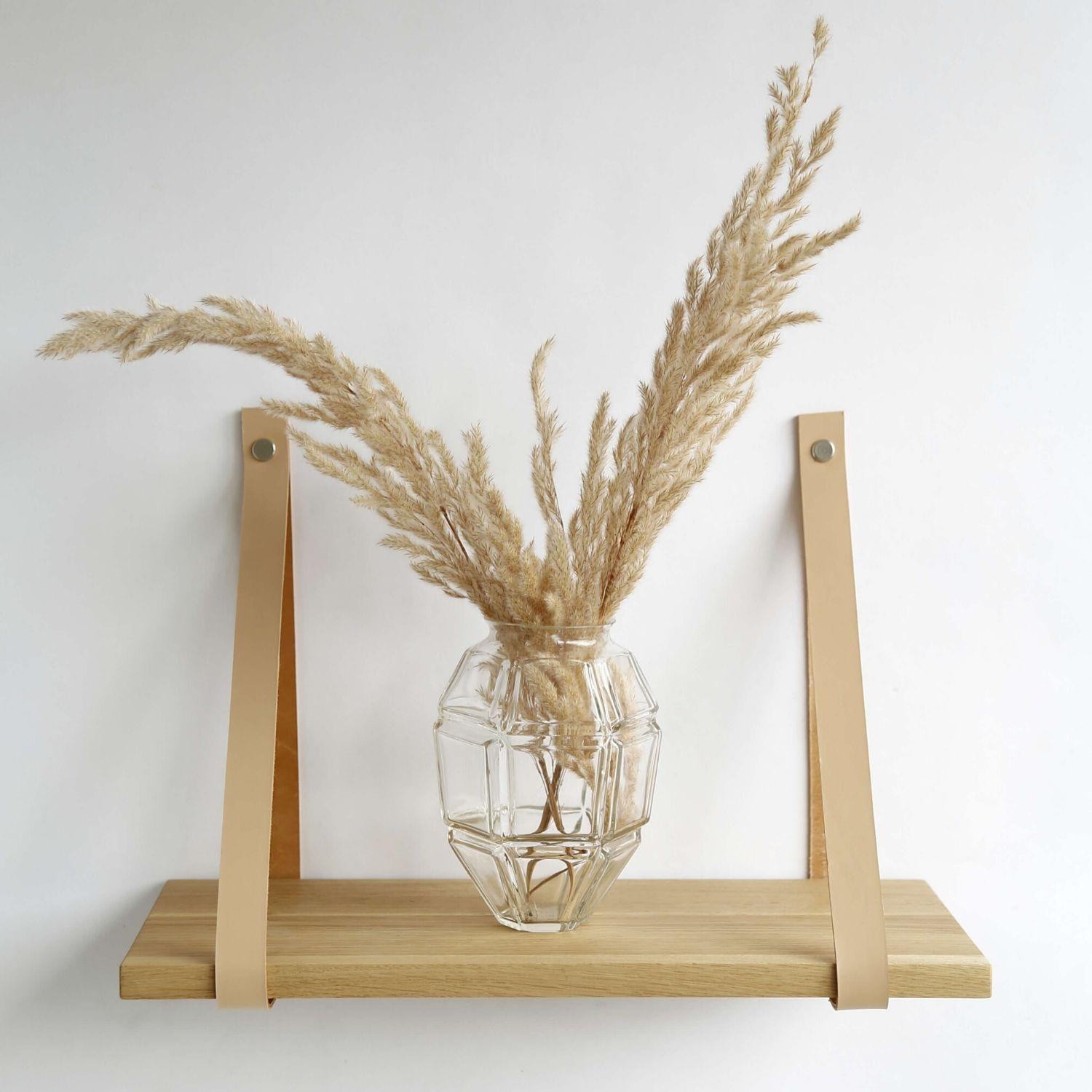 NocNoi NocNoi Harre Vig vegghylle - oljet eik m. naturskinnreim, 50-100 100x20 cm