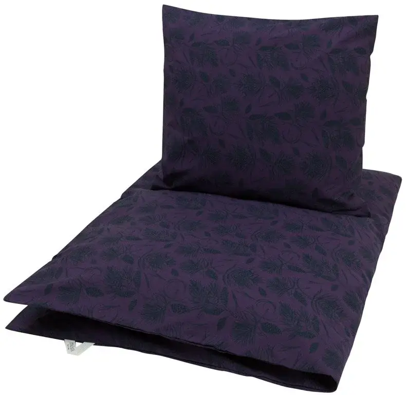 Müsli Junior sengetøy 100x140 cm - 100% økologisk bomull - Lilla med skogprint
