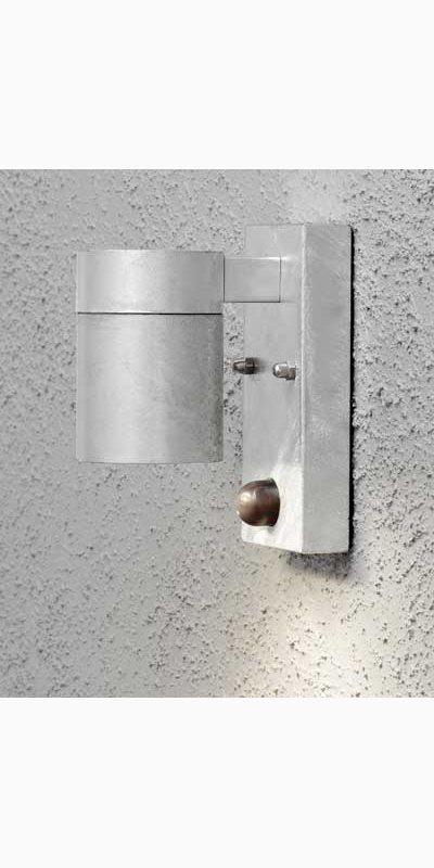 Konstsmide Konstsmide Modena vegglampe ned med bevegelsessensor. 7541-320. Galvanisert