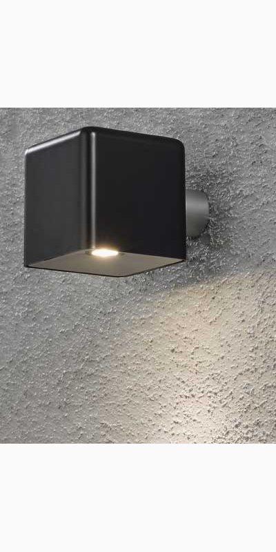 Konstsmide Konstsmide Amalfi vegglampe 3W 12V svart plast ink trafo + sladd. 7681-750
