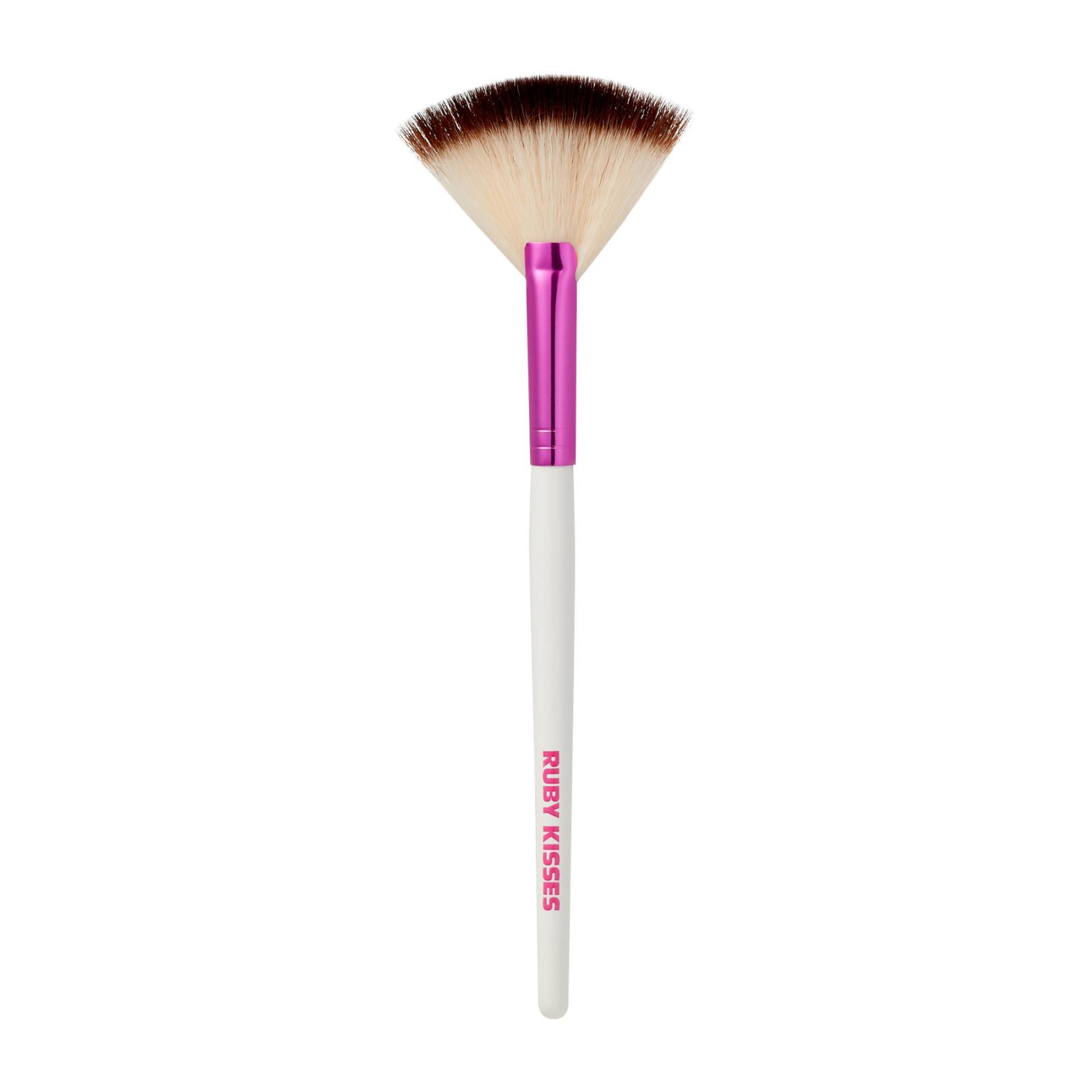 KISS RK Makeup Brush - Fan