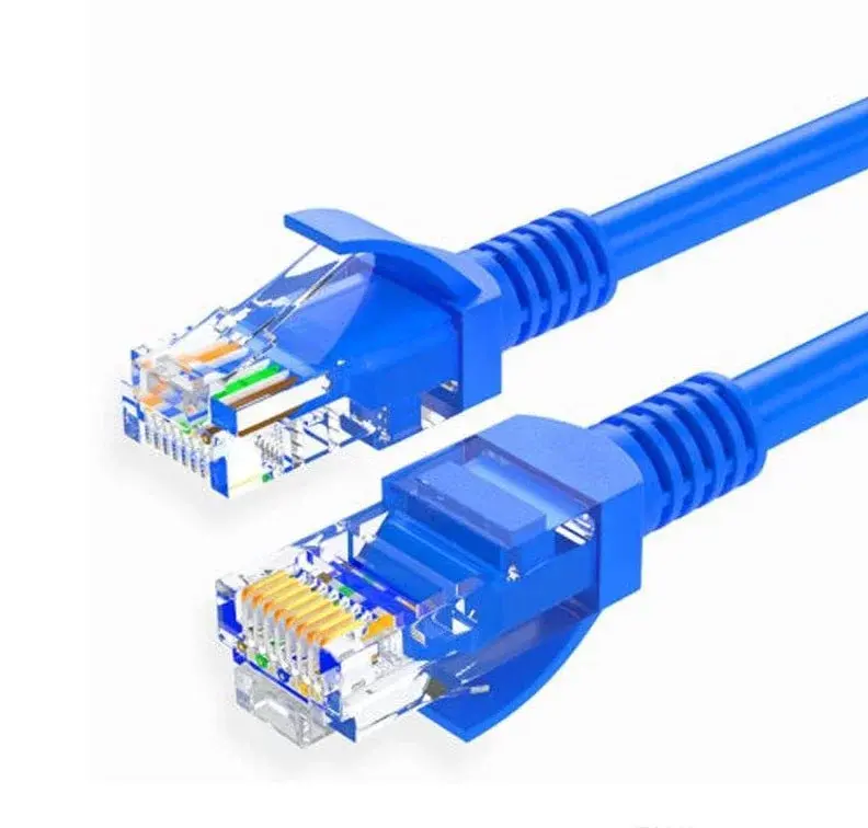eStore 400 cm Cat5e 1000 Mbps Ethernet / Nettverkskabel - Blå