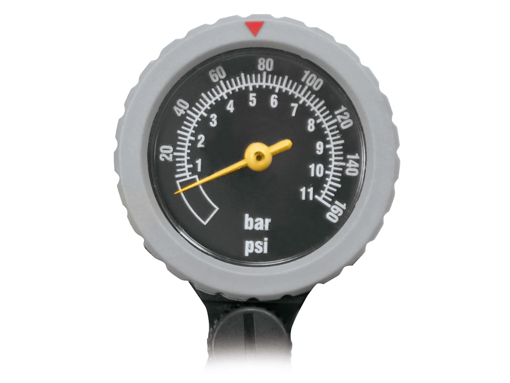 Force FORCE Hobby fotpumpe med manometer 11 bar/160 PSI sølv
