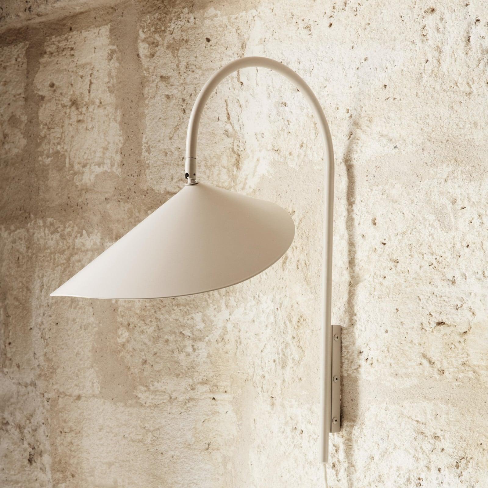 ferm LIVING Arum Swivel vegglampe, beige, 47 cm, stikkontakt – ferm LIVING - Stue - Design - Metall - Med en lyskilde