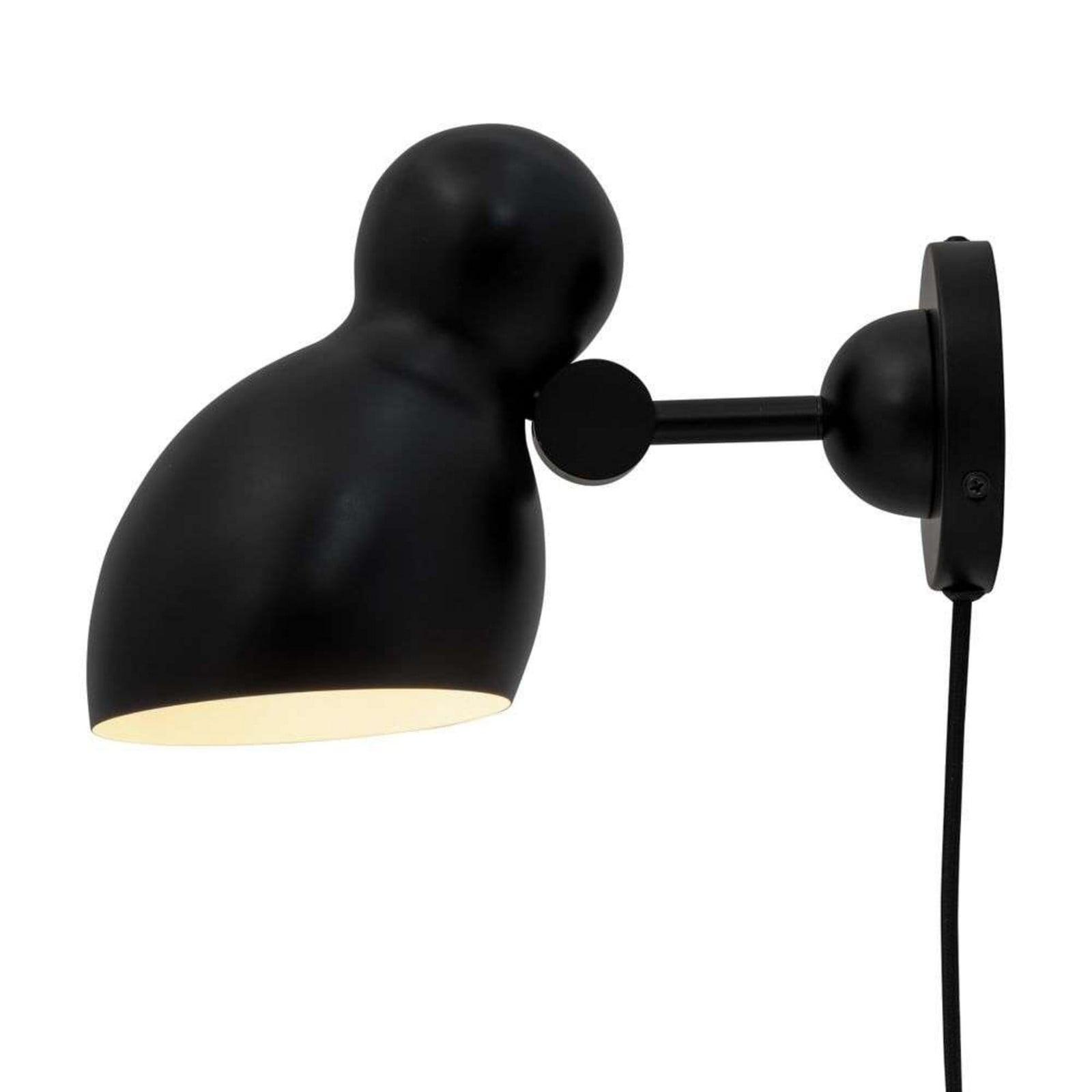Dyberg Larsen Ludo vegglampe, svart, metall, Ø 12 cm – Dyberg Larsen - Stue - Skandinavisk - Med en lyskilde