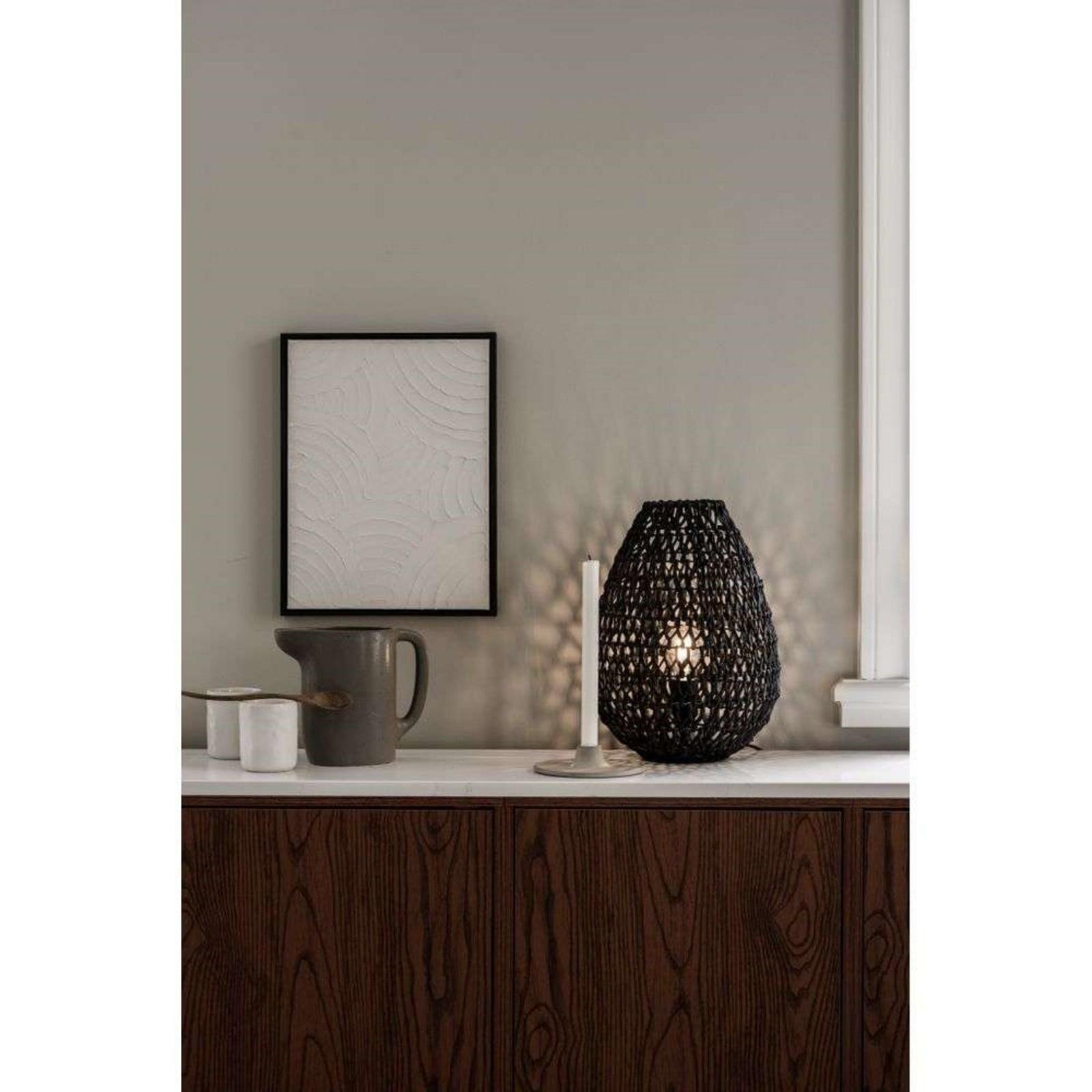 Watt & Veke Buster bordlampe, svart – Watt & Veke Watt & Veke - Stue - Skandinavisk - Papir / kartong - Med en lyskilde