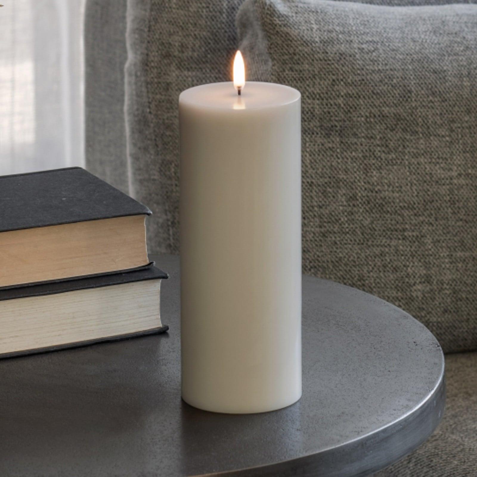 Uyuni Lighting PILLAR LED-stearinlys, lysegrå Høyde 20 cm Voks Uyuni Lighting - Stue - Annet - Med en lyskilde