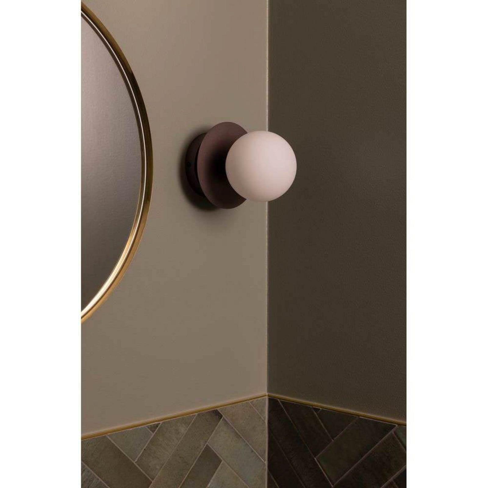 Globen Lighting Art Deco taklampe, IP44, hvit/bronse Globen Lighting - Stue - Design - Metall - Med en lyskilde