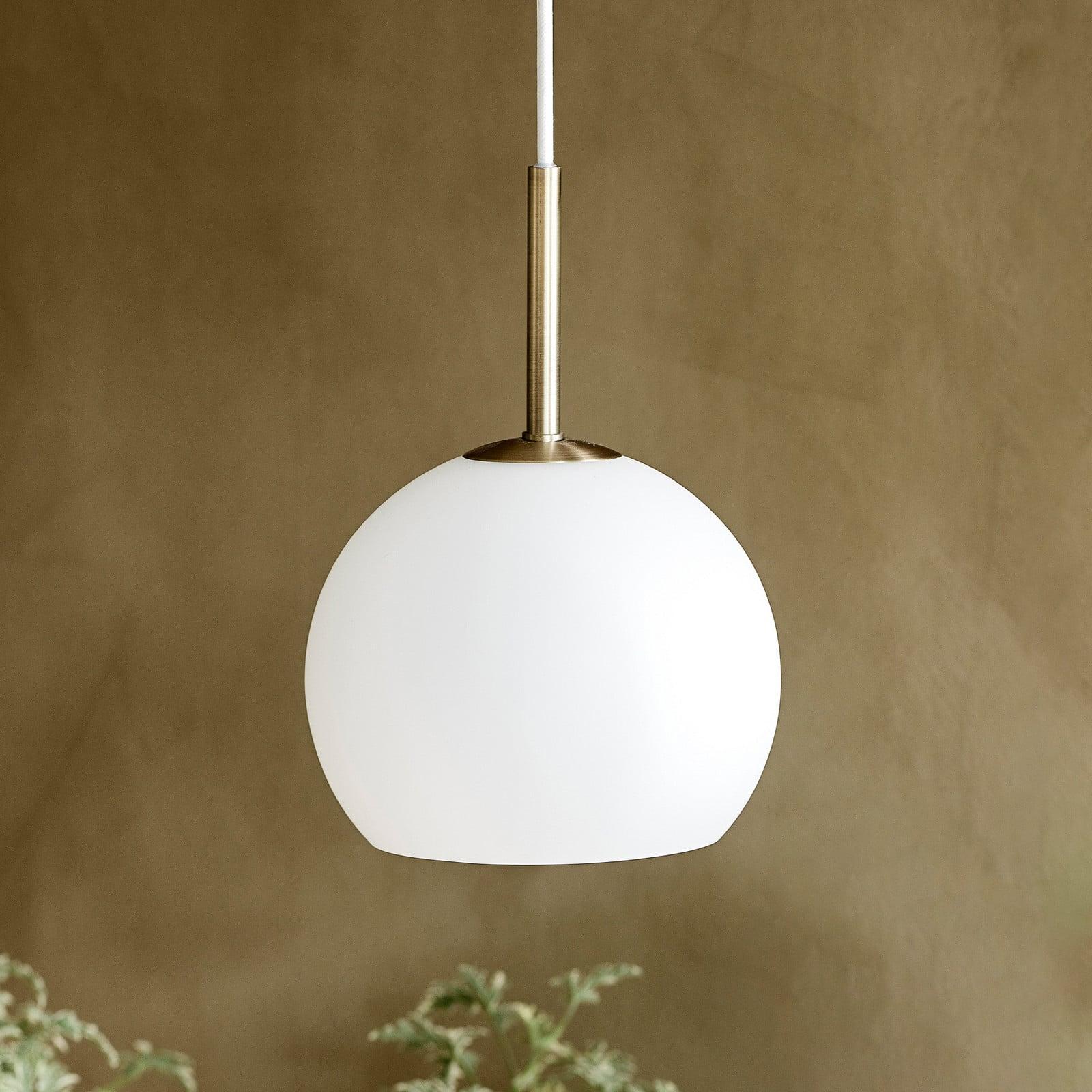FRANDSEN Ball Glass Pendel Ø18 Opal Hvit FRANDSEN - Stue - Design - Med skjerm