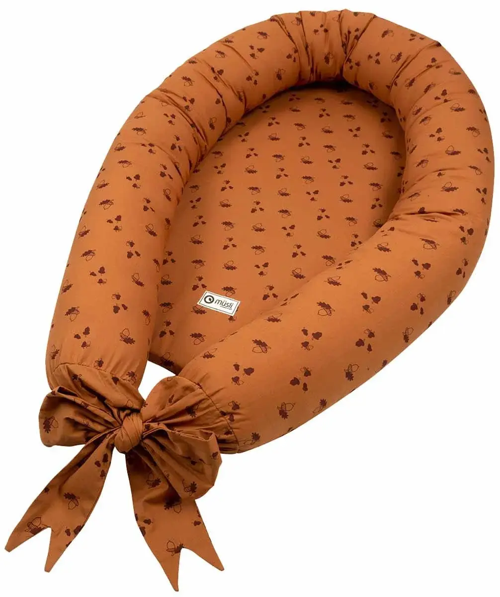 Müsli Babynest - Müsli - By green cotton - 75x40 cm - Acorn - Print av eikenøtter