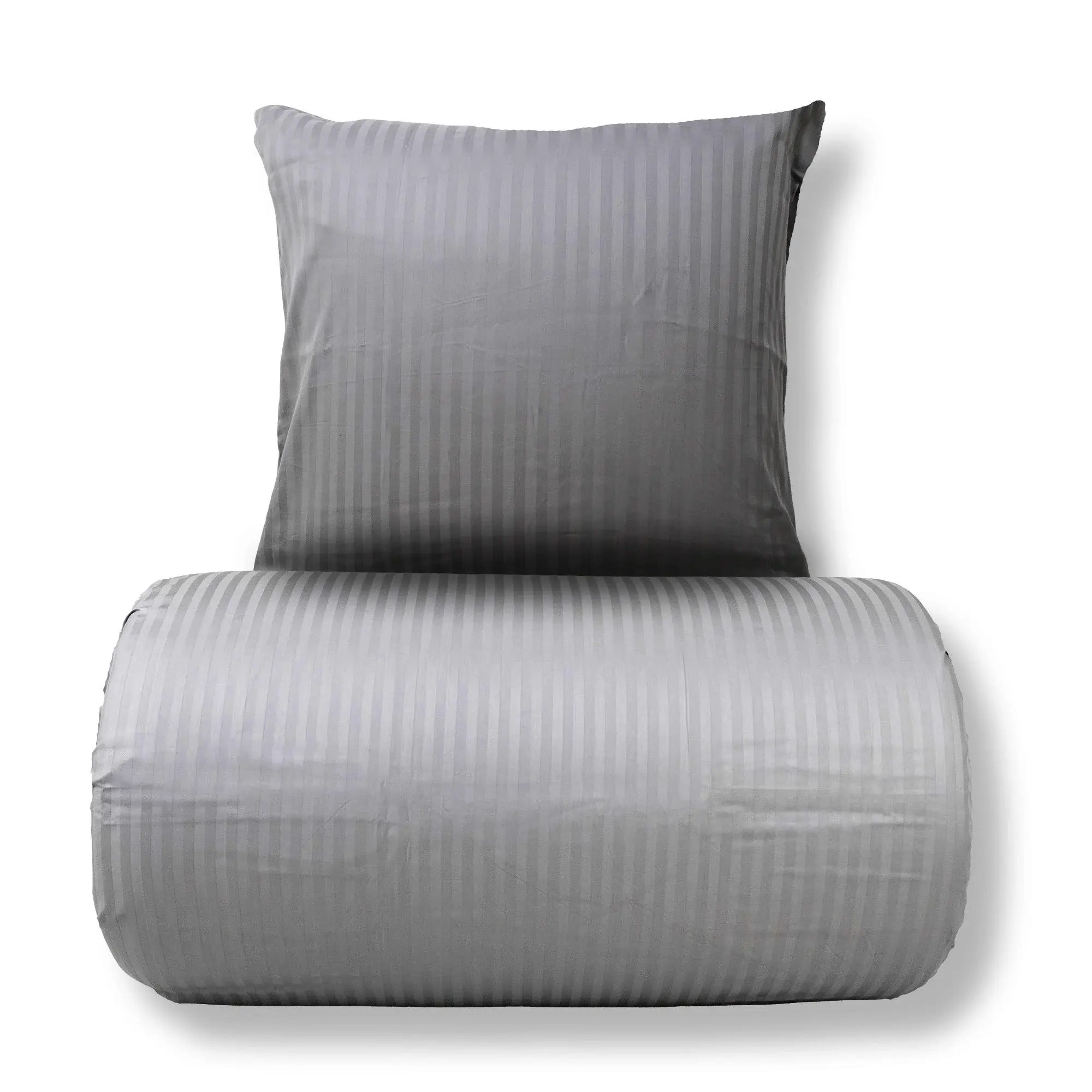 Borg Living Sengetøy 150x210 cm - 100% bomullssatin - Klassiske lysegrå striper