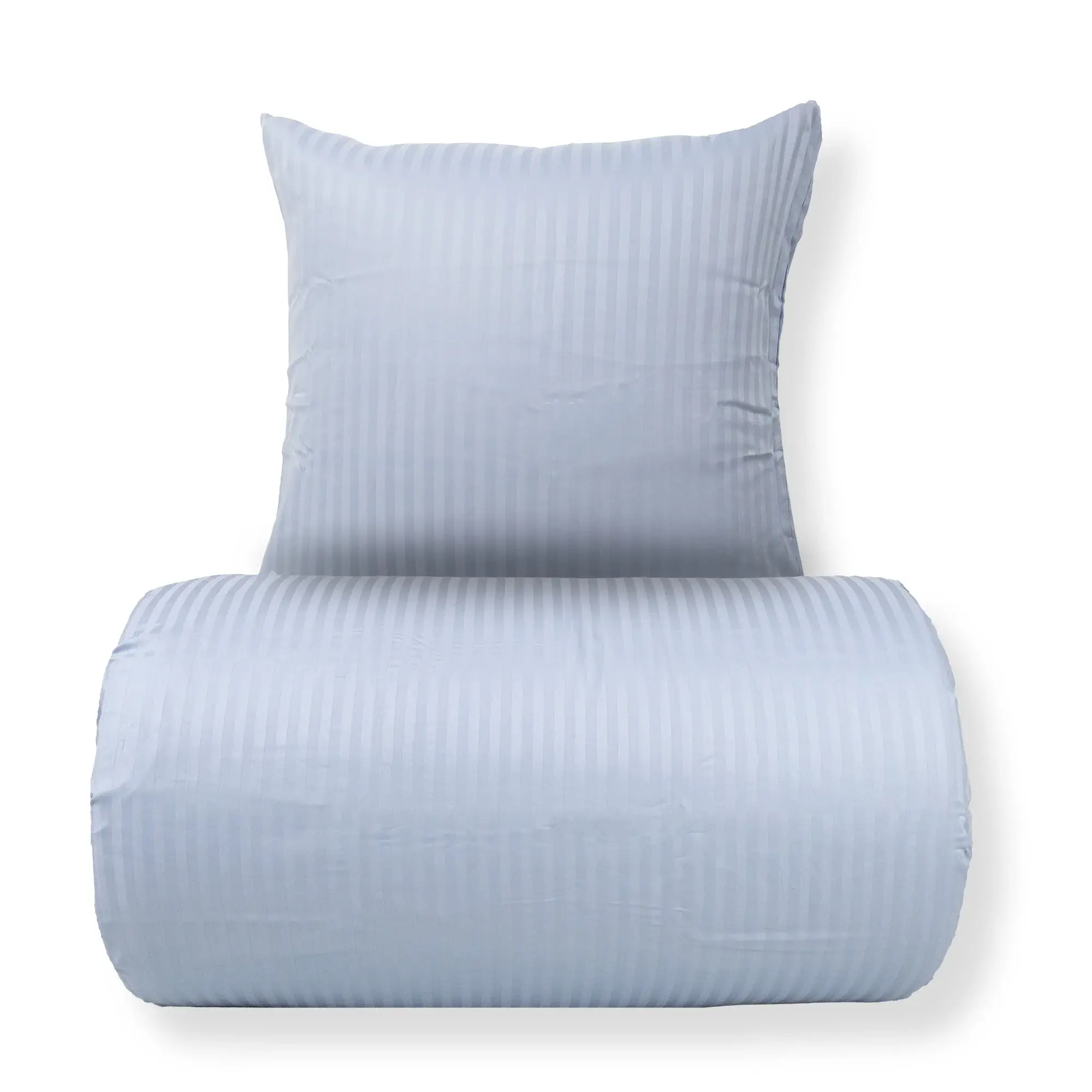 Borg Living Sengetøy 150x210 cm - 100 % bomullssatin - Klassiske lyseblå striper